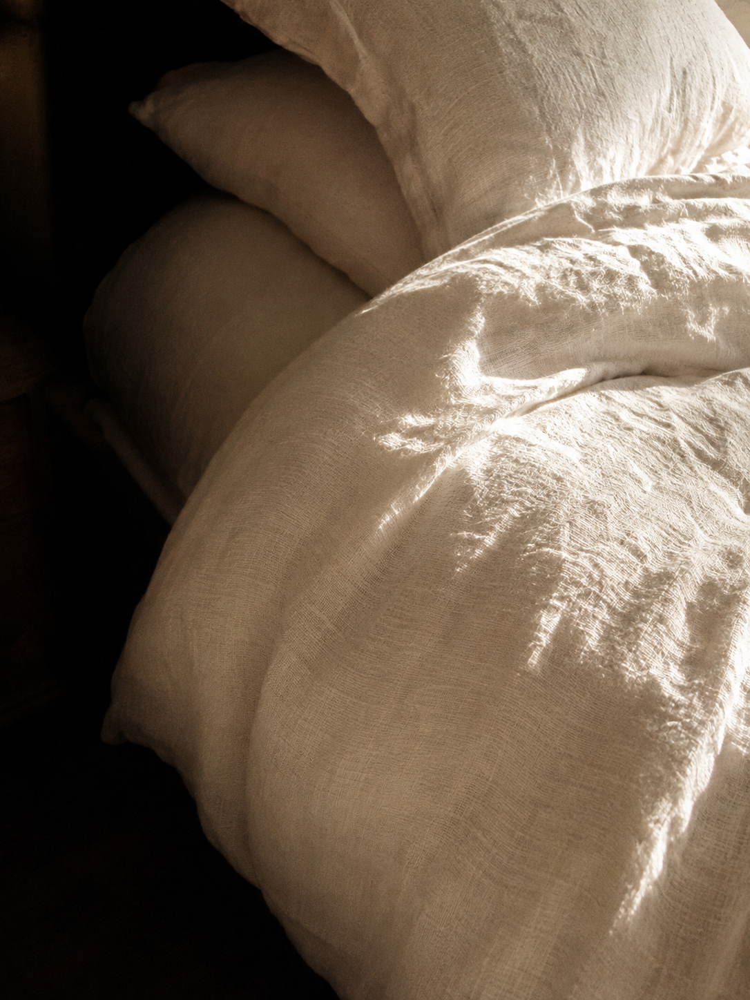 THE GOOD LINEN